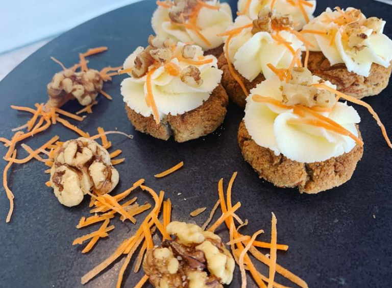 Mini carrot cake cookies