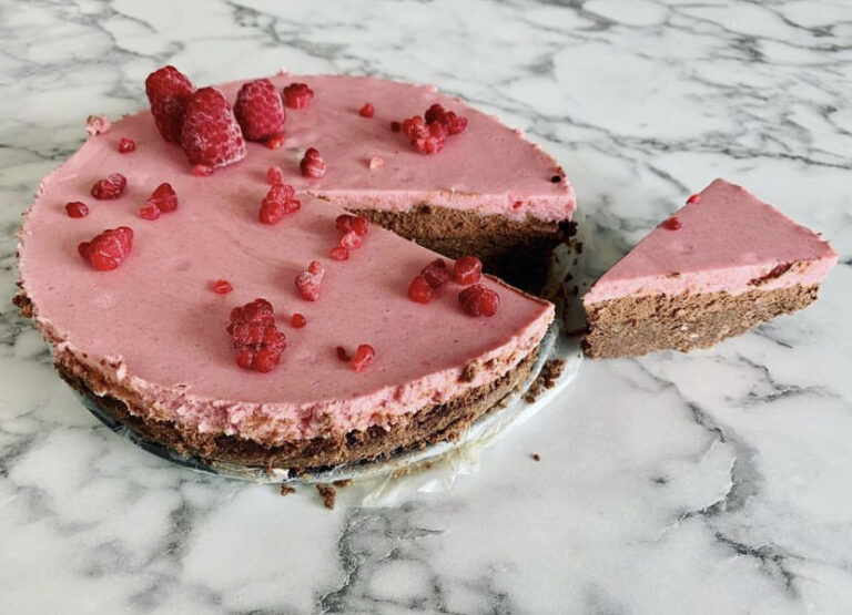 Raspberry and Chocolate mousse cake